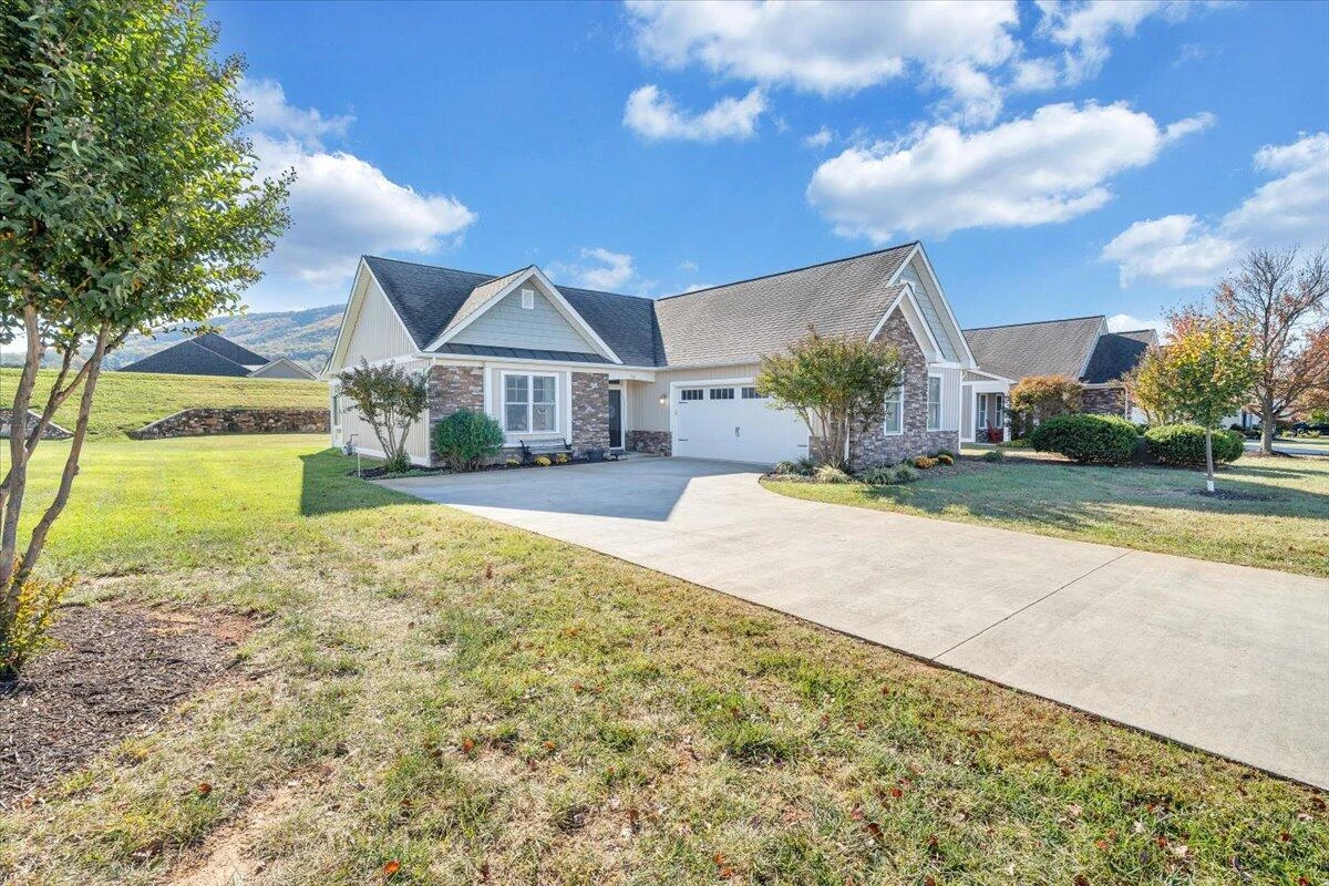 156 Altamira DR - Photo 43