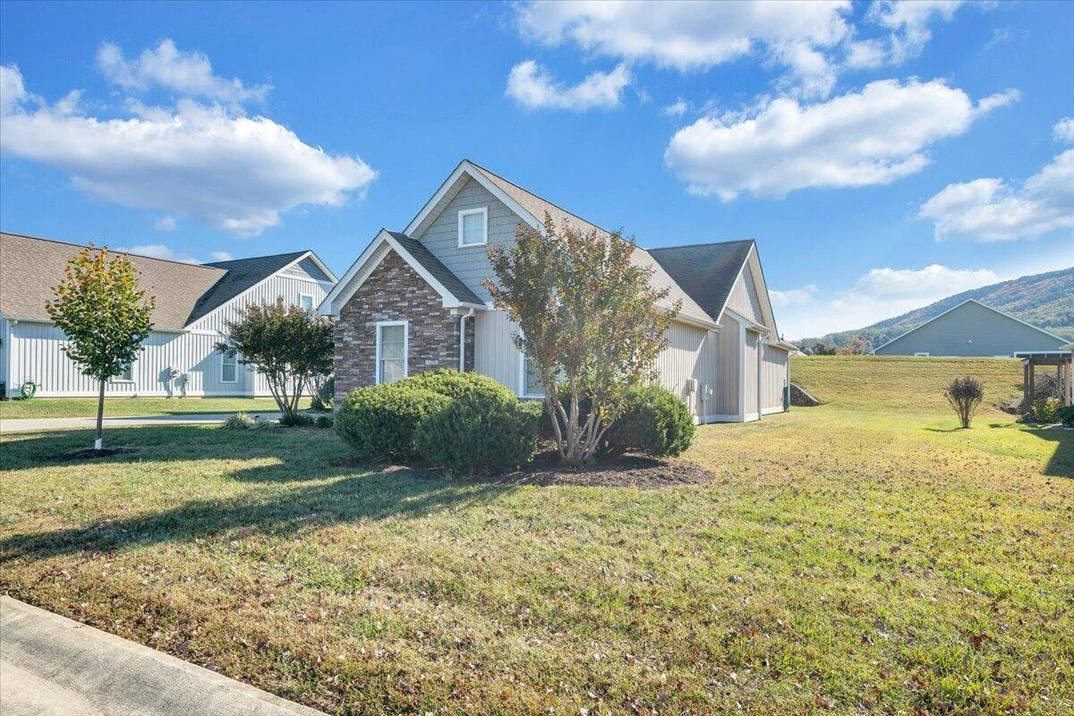 156 Altamira DR - Photo 46
