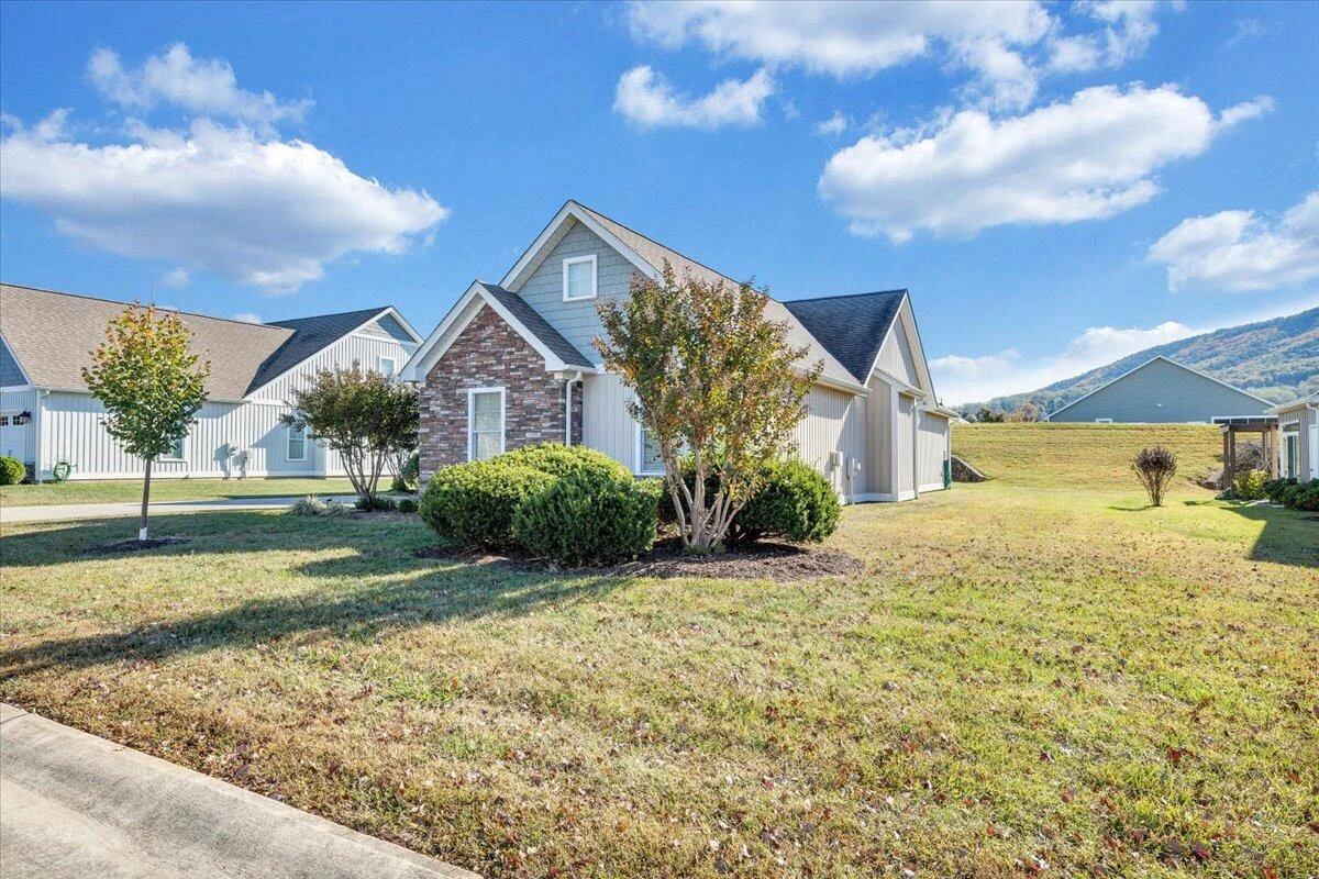 156 Altamira DR - Photo 48