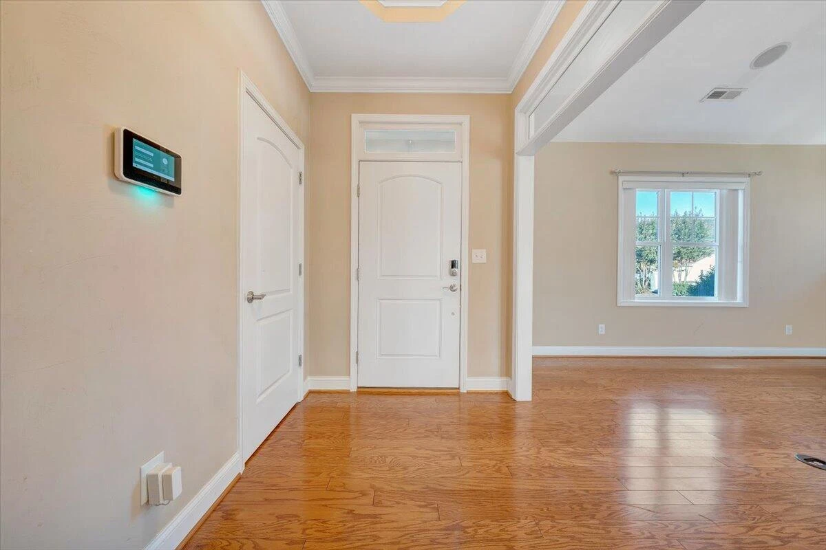 156 Altamira DR - Photo 6