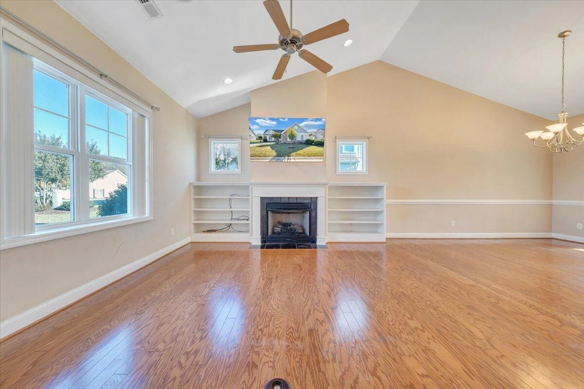156 Altamira DR - Photo 7