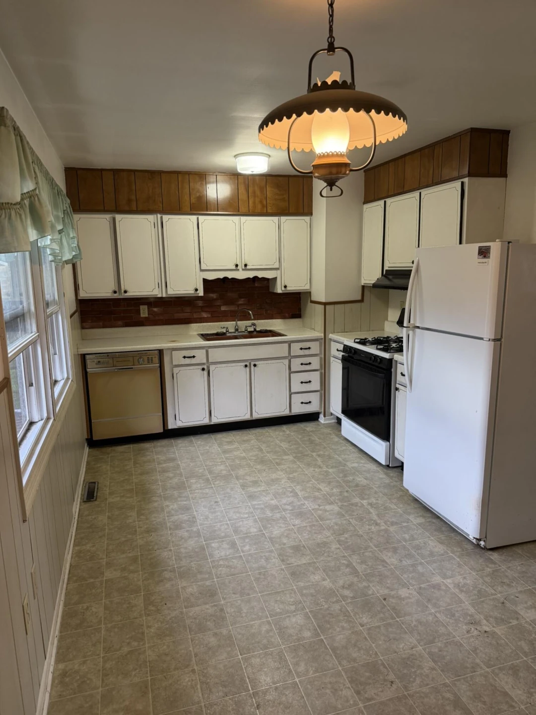 509 Brentwood DR - Photo 10
