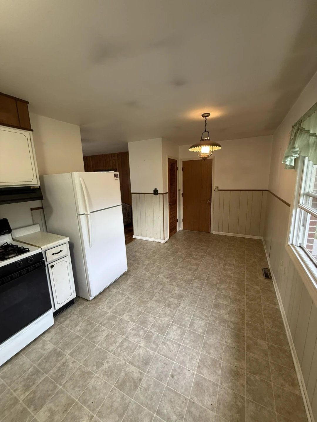 509 Brentwood DR - Photo 11