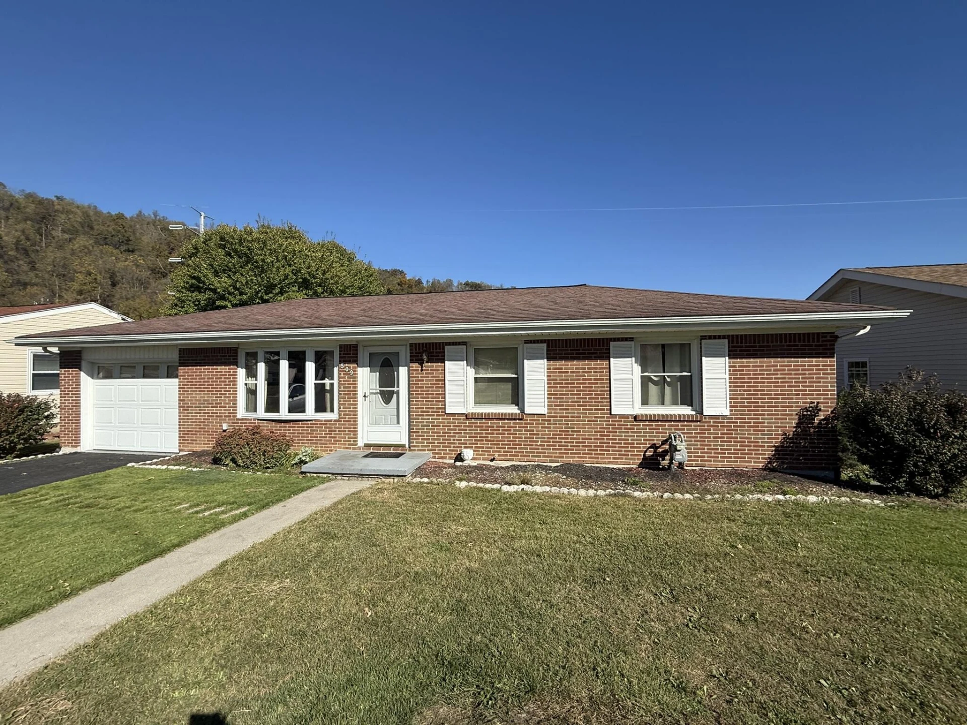 509 Brentwood DR - Photo 2