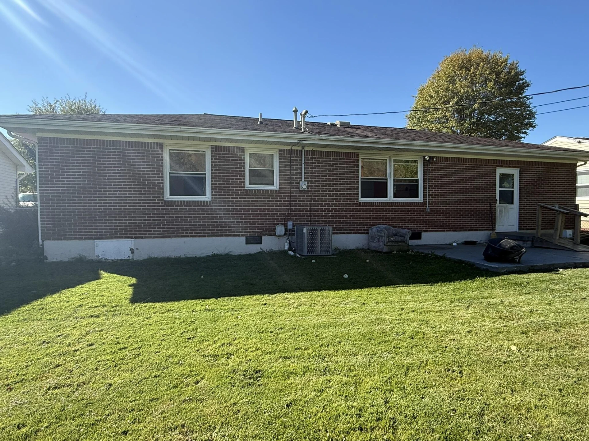 509 Brentwood DR - Photo 3