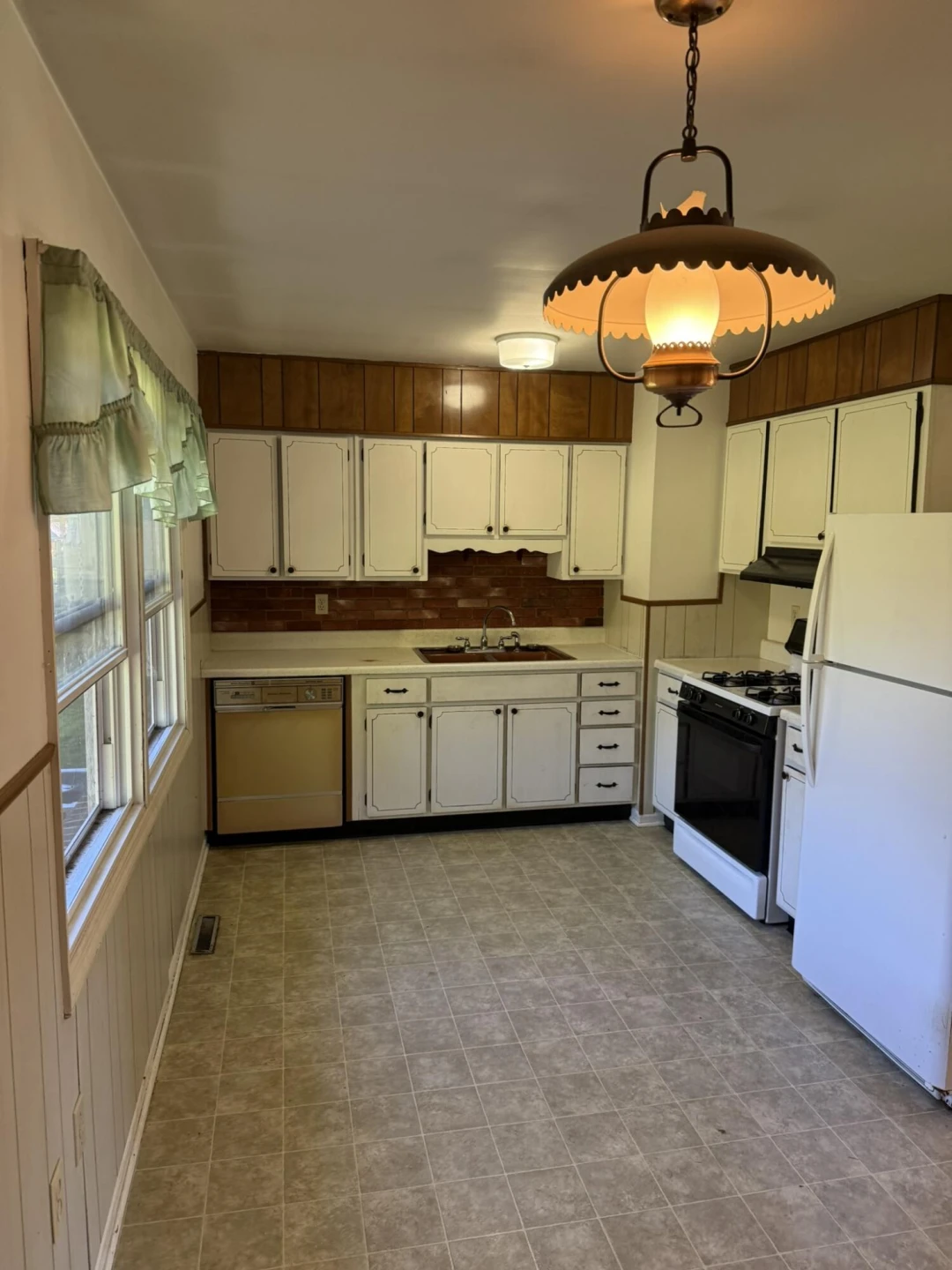 509 Brentwood DR - Photo 9