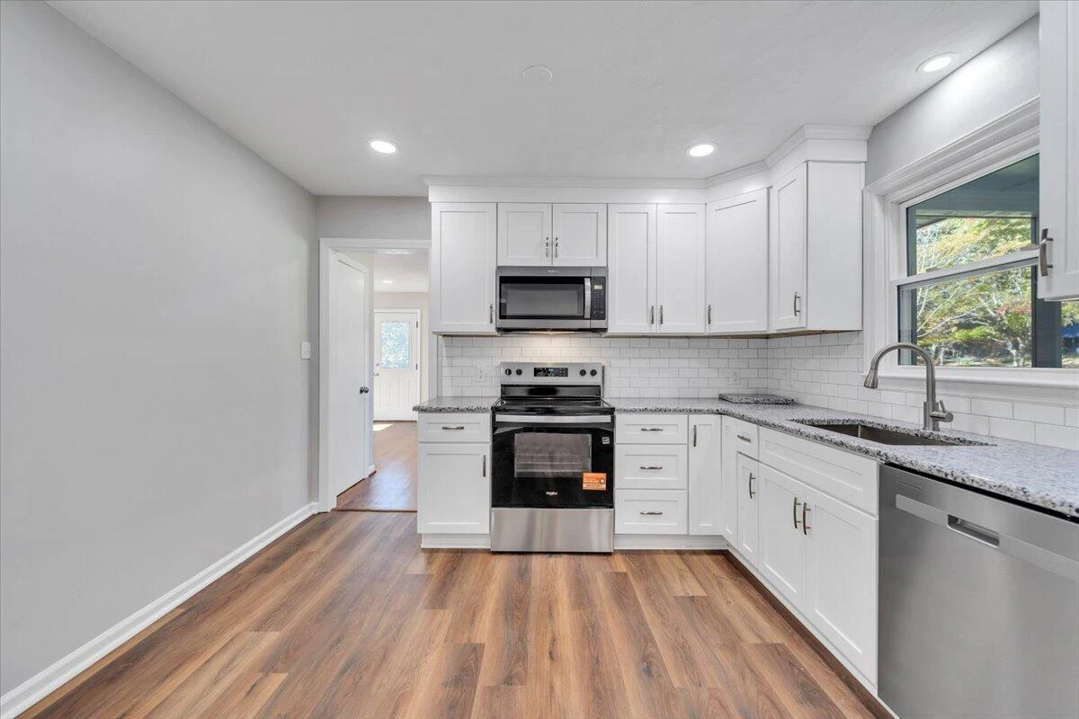 1175 3rd ST - Photo 12