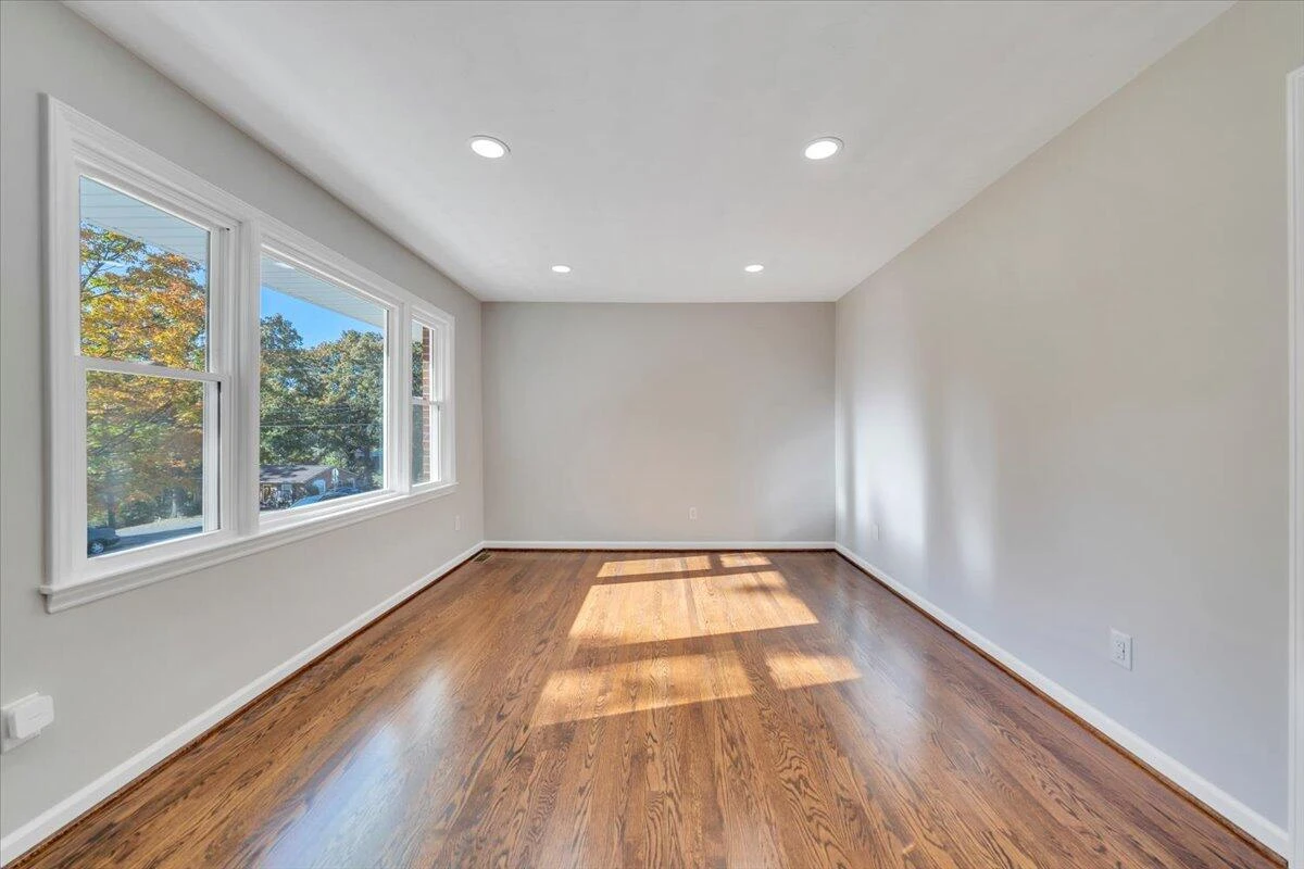1175 3rd ST - Photo 3