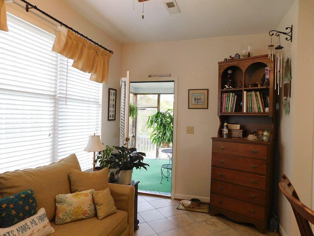 4322 Garstview CIR - Photo 10