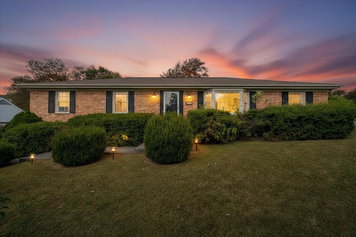 971 Stonegate DR