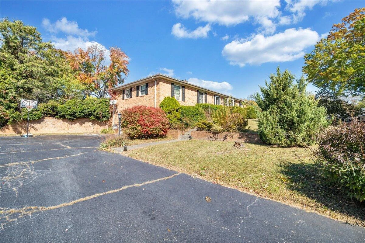 971 Stonegate DR - Photo 3