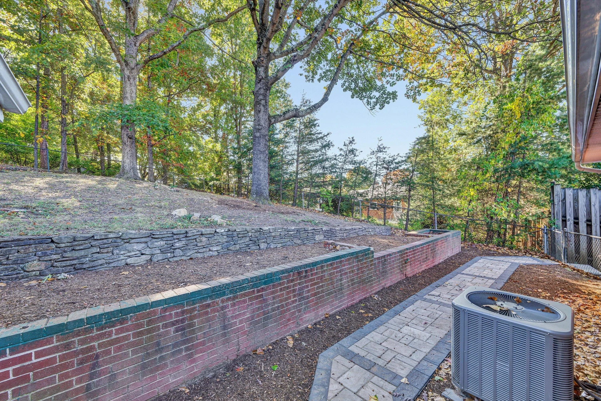 2920 Bluefield BLVD SW - Photo 24