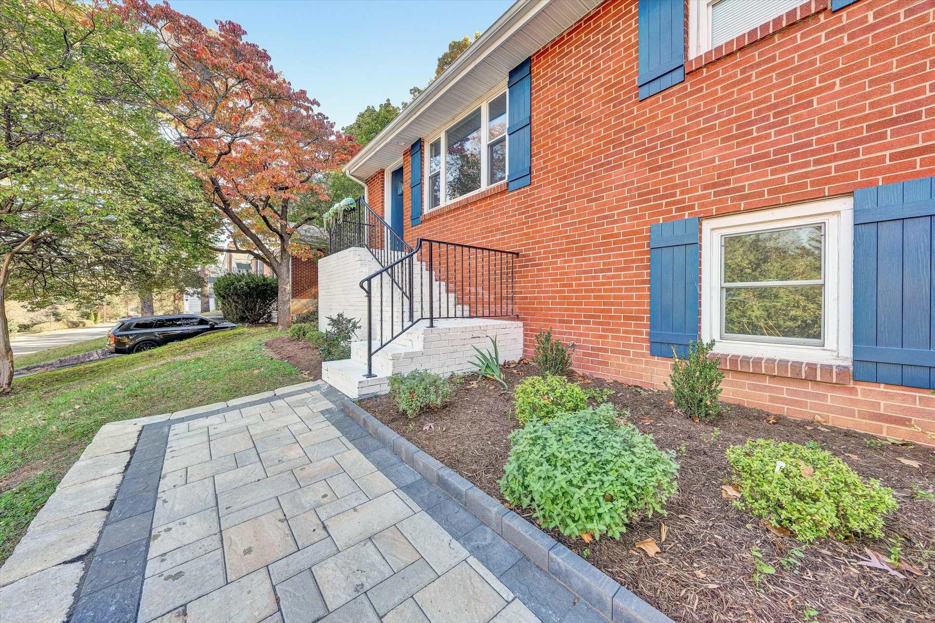 2920 Bluefield BLVD SW - Photo 5