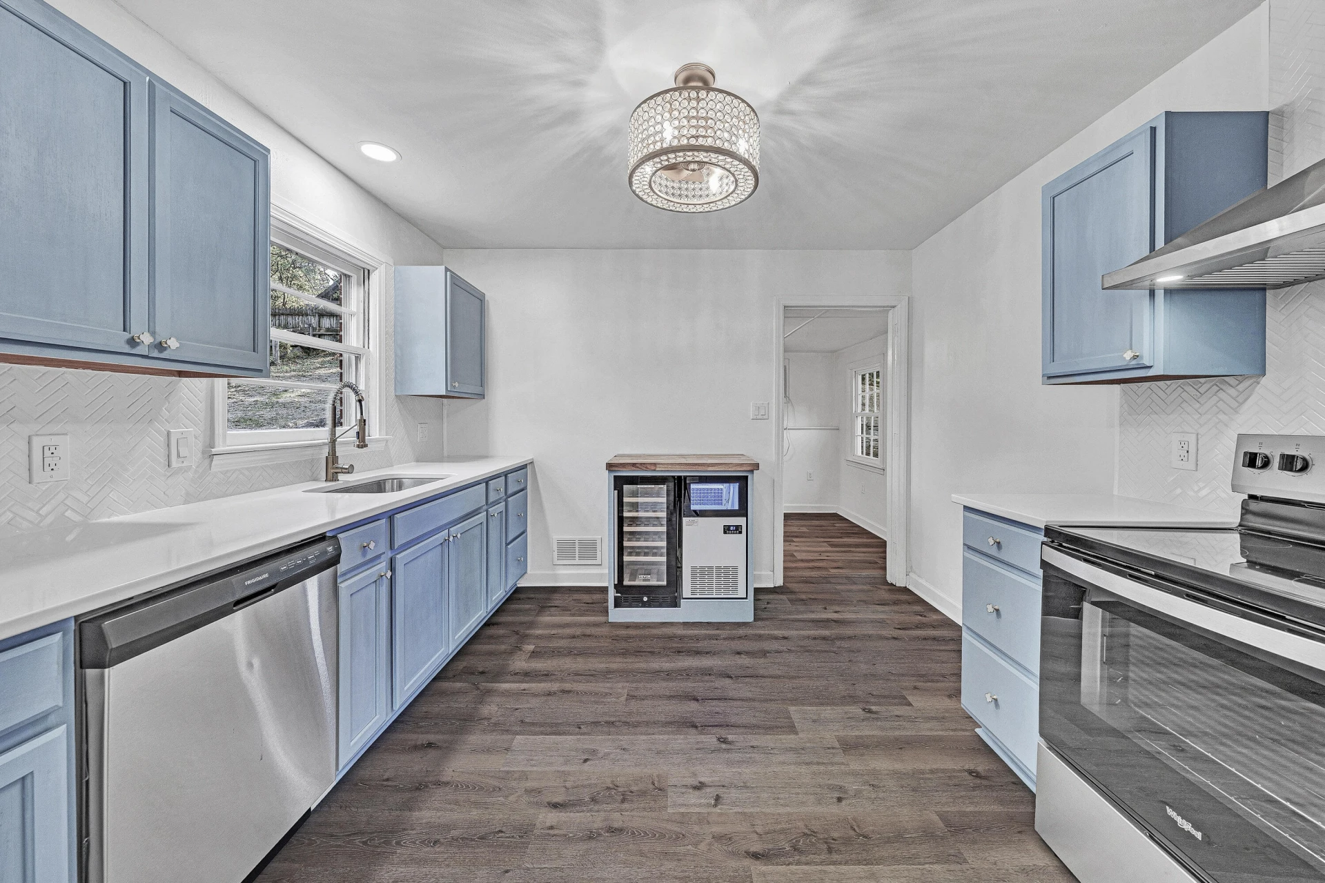 2920 Bluefield BLVD SW - Photo 8