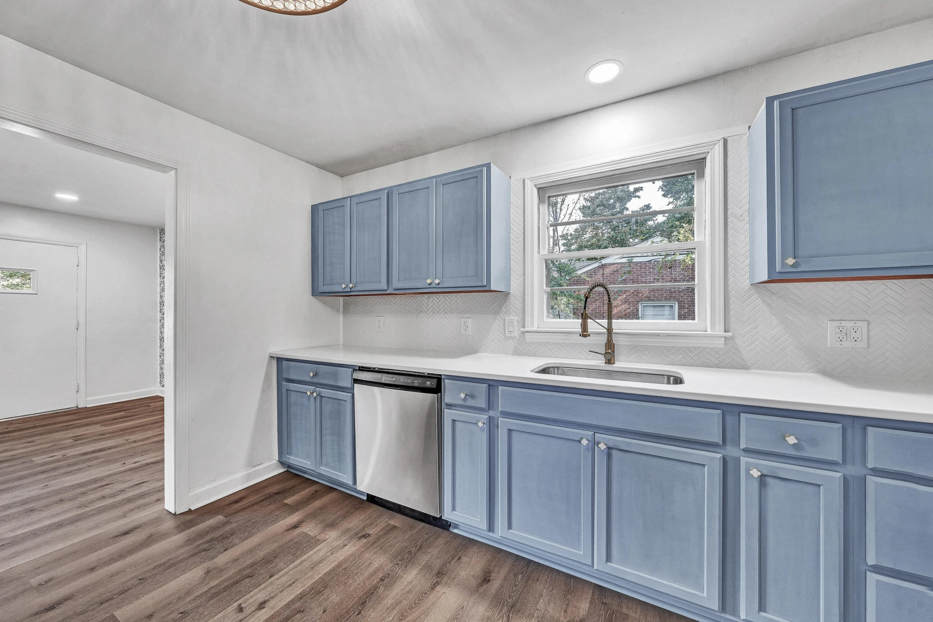 2920 Bluefield BLVD SW - Photo 9
