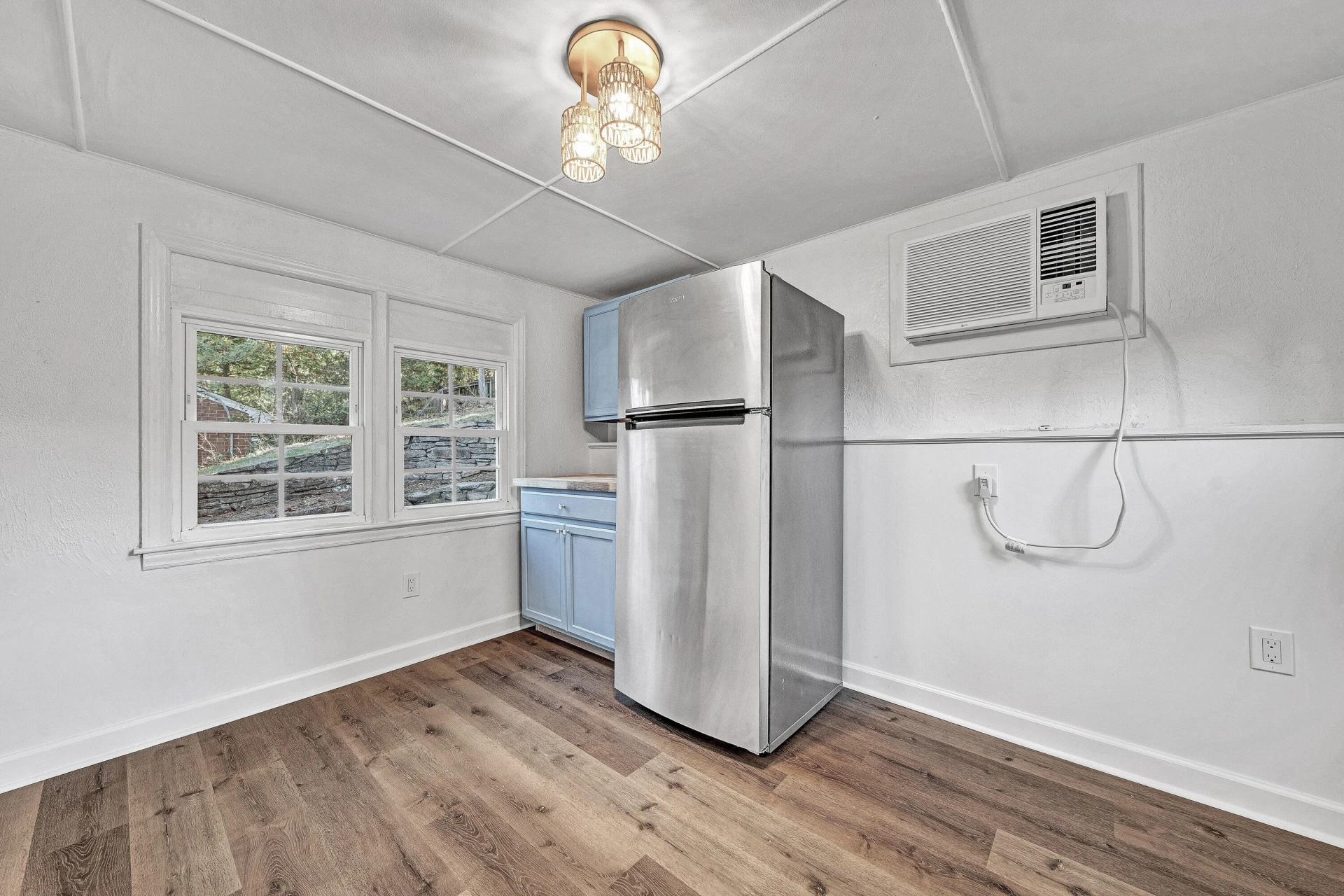 2920 Bluefield BLVD SW - Photo 11