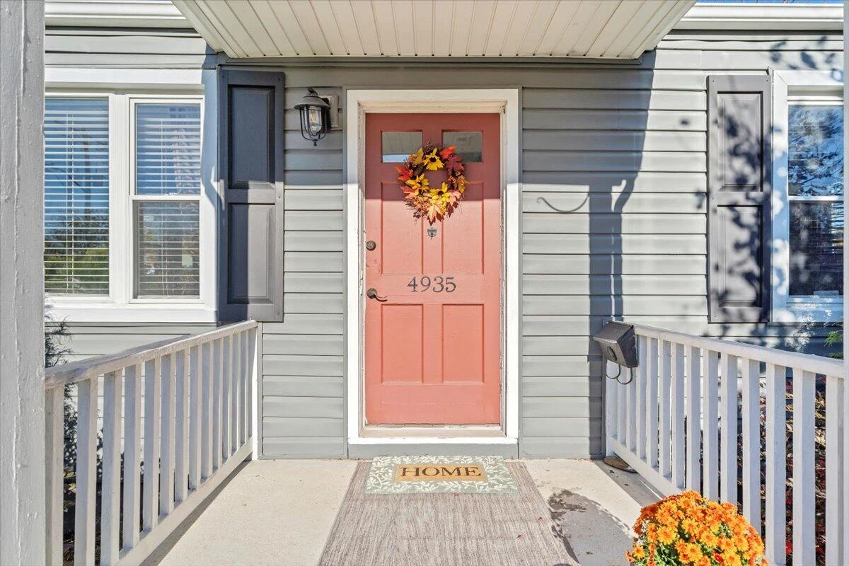 4935 Hubert RD NW - Photo 17