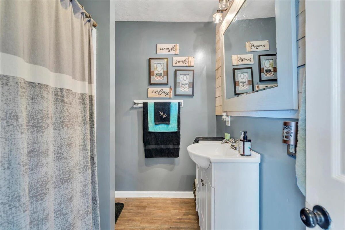 4935 Hubert RD NW - Photo 24