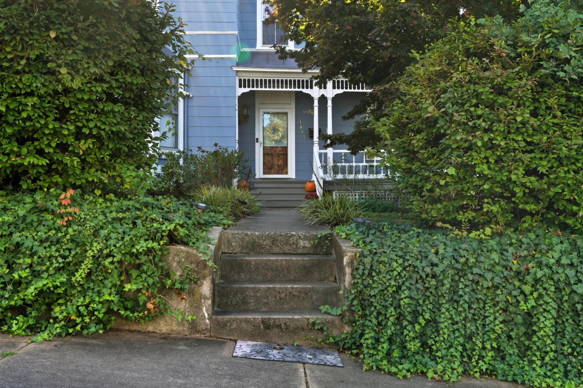 1015 Jackson ST - Photo 3