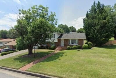 5820 Castle Rock RD
