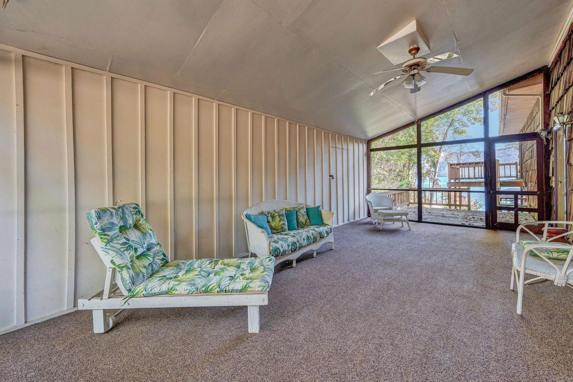 101 Arbor LN - Photo 9