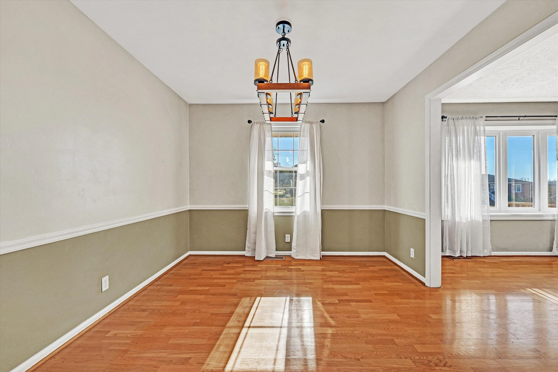5068 JONATHAN LN - Photo 19