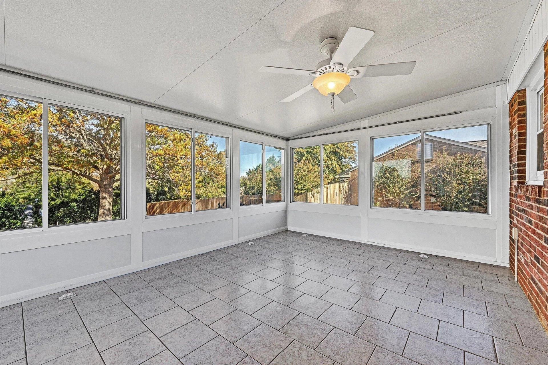 5068 JONATHAN LN - Photo 21