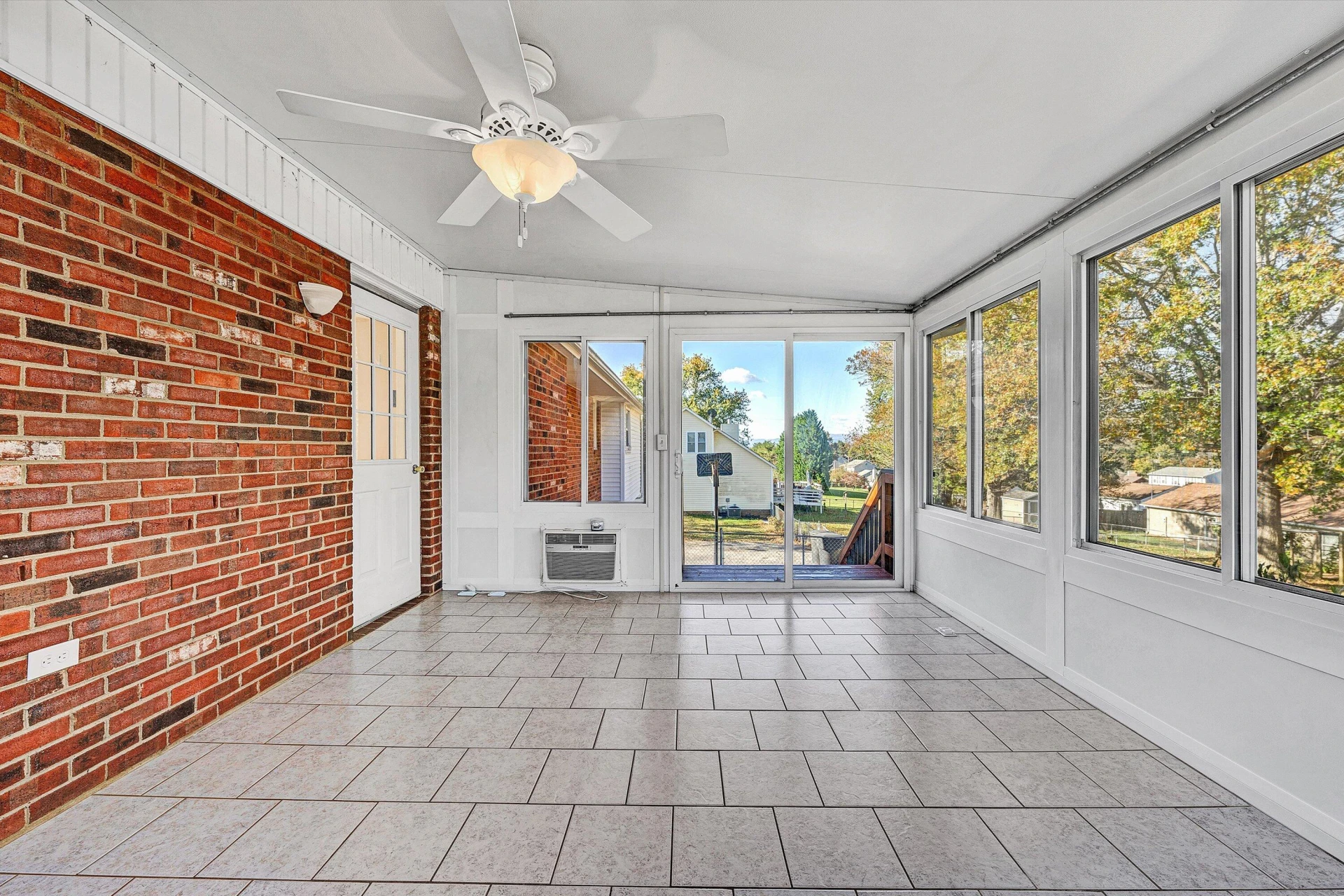 5068 JONATHAN LN - Photo 22