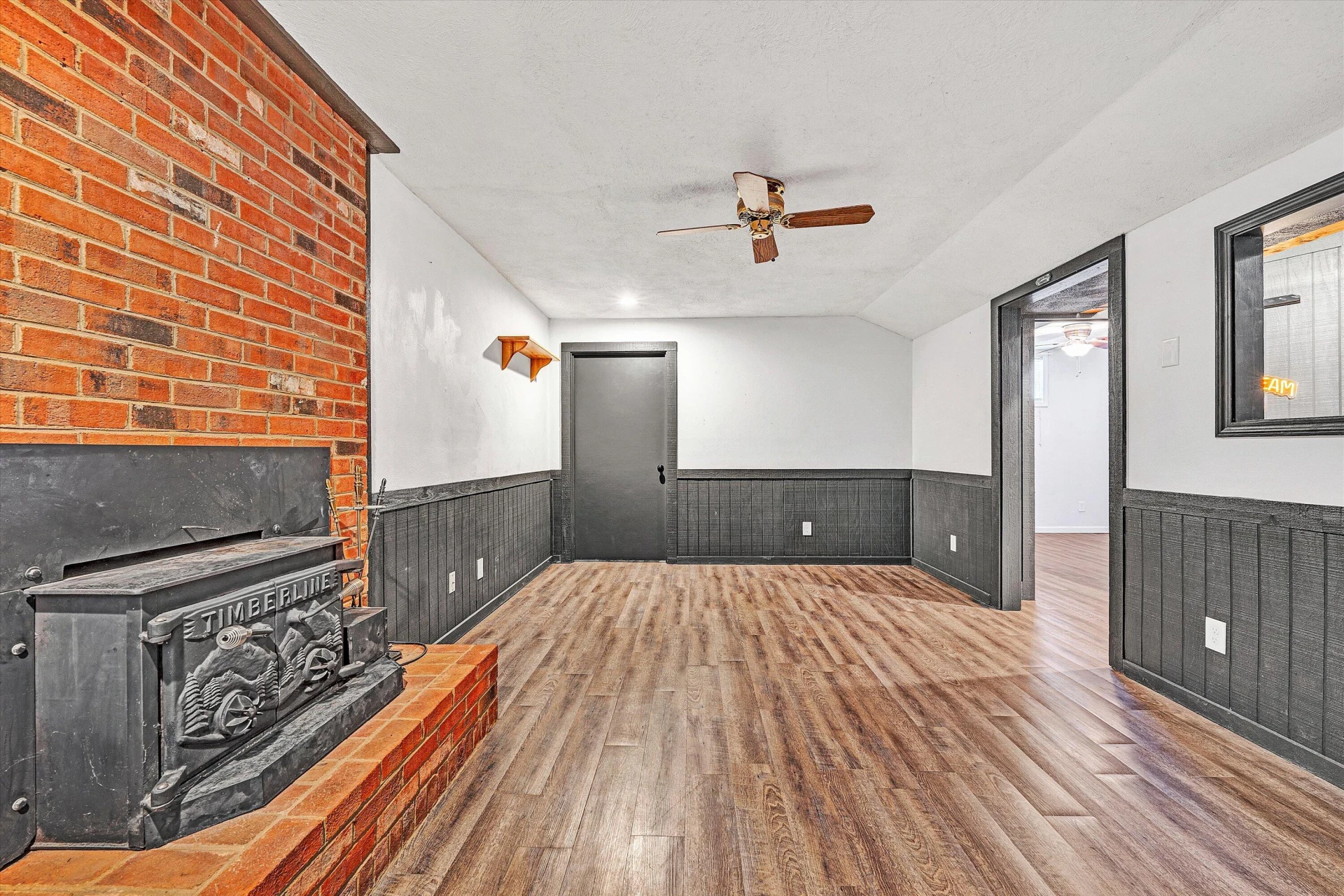 5068 JONATHAN LN - Photo 32
