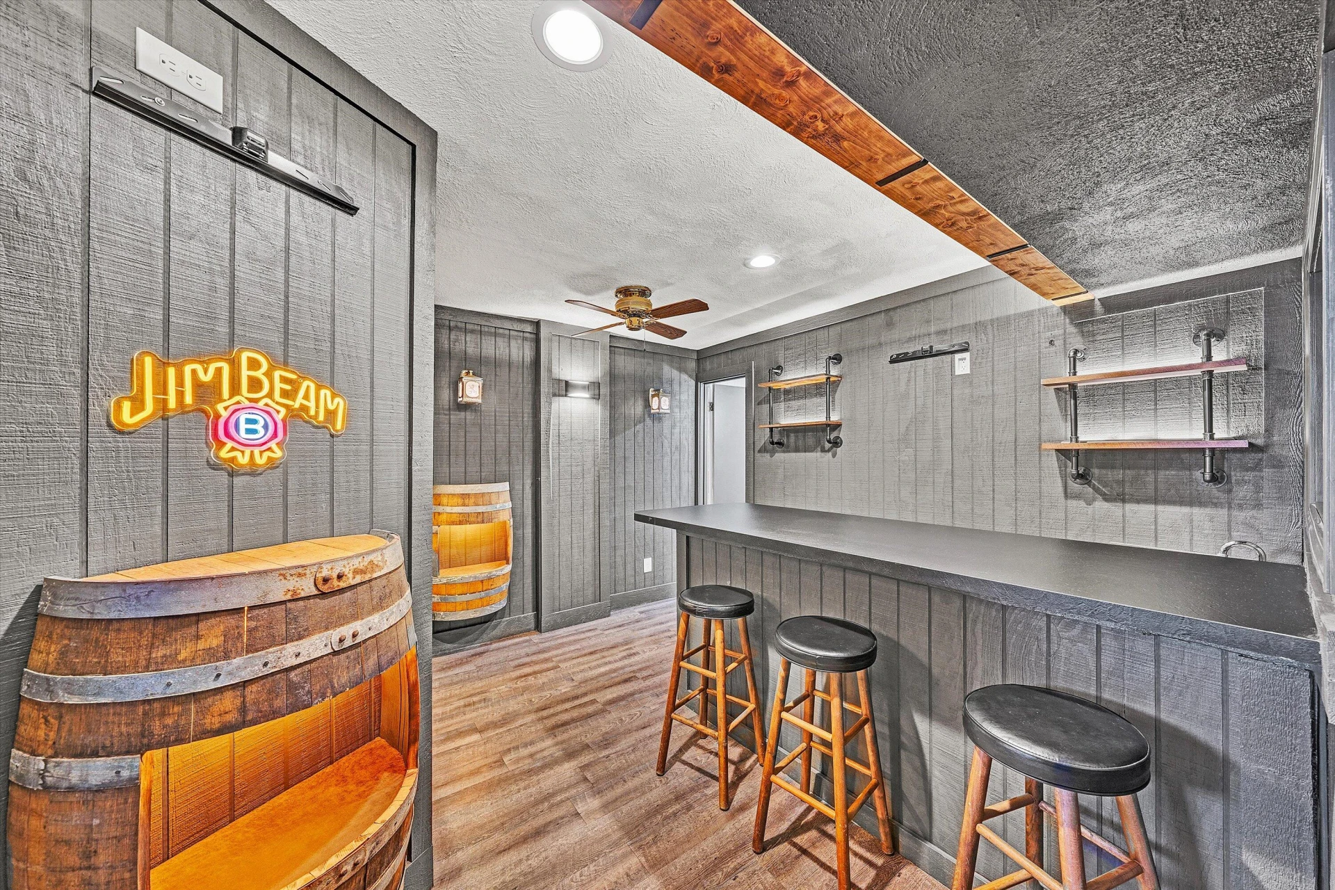 5068 JONATHAN LN - Photo 36