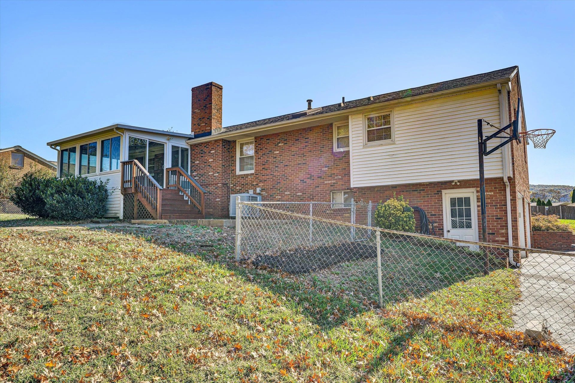 5068 JONATHAN LN - Photo 49