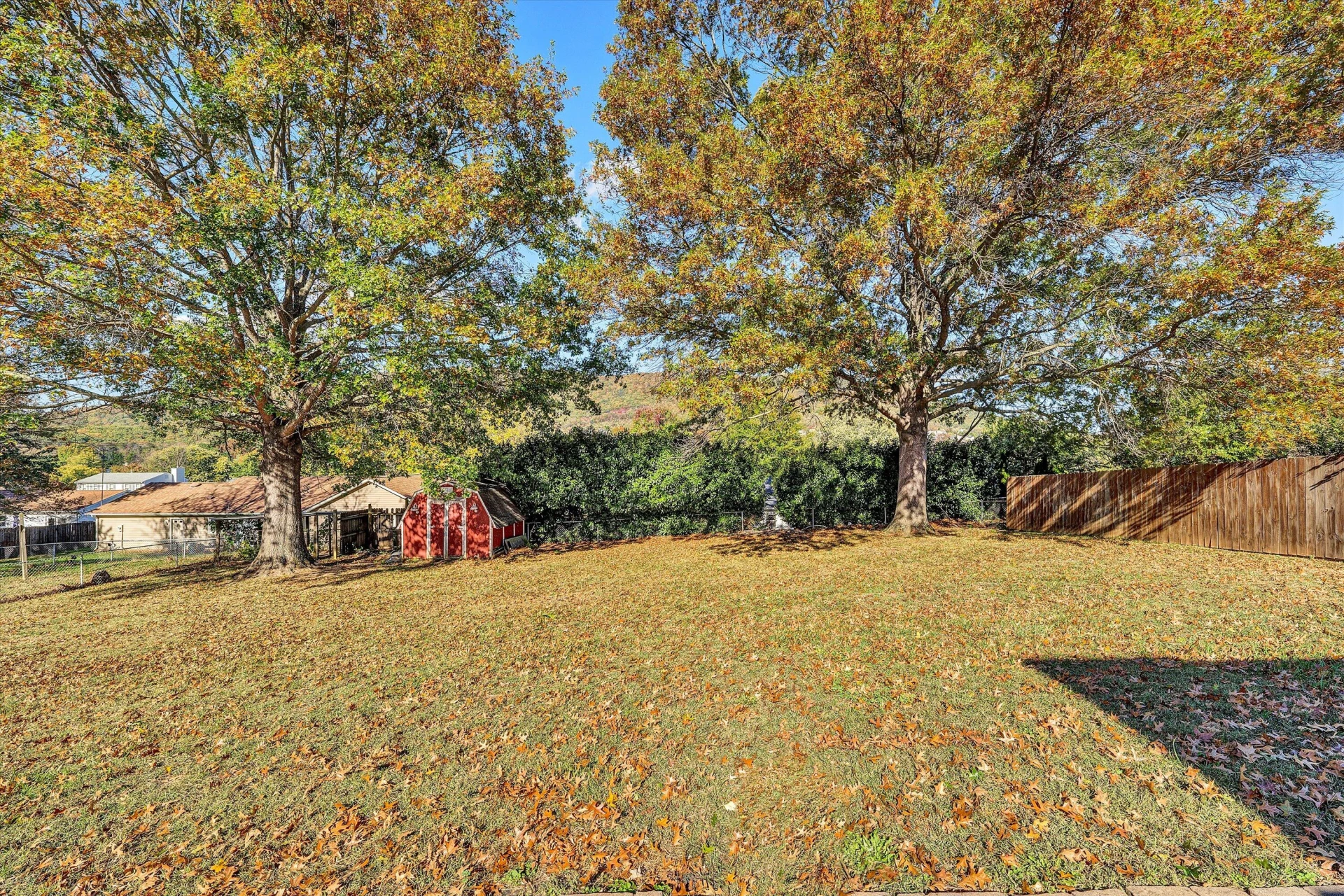 5068 JONATHAN LN - Photo 54
