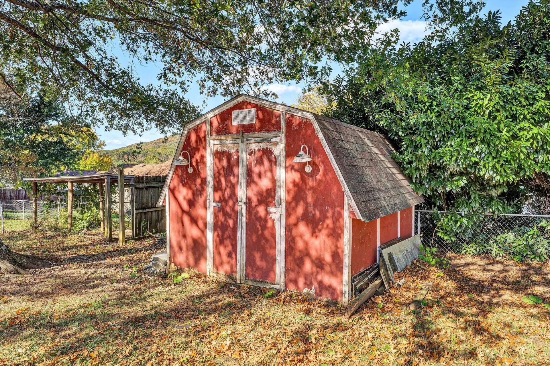 5068 JONATHAN LN - Photo 58