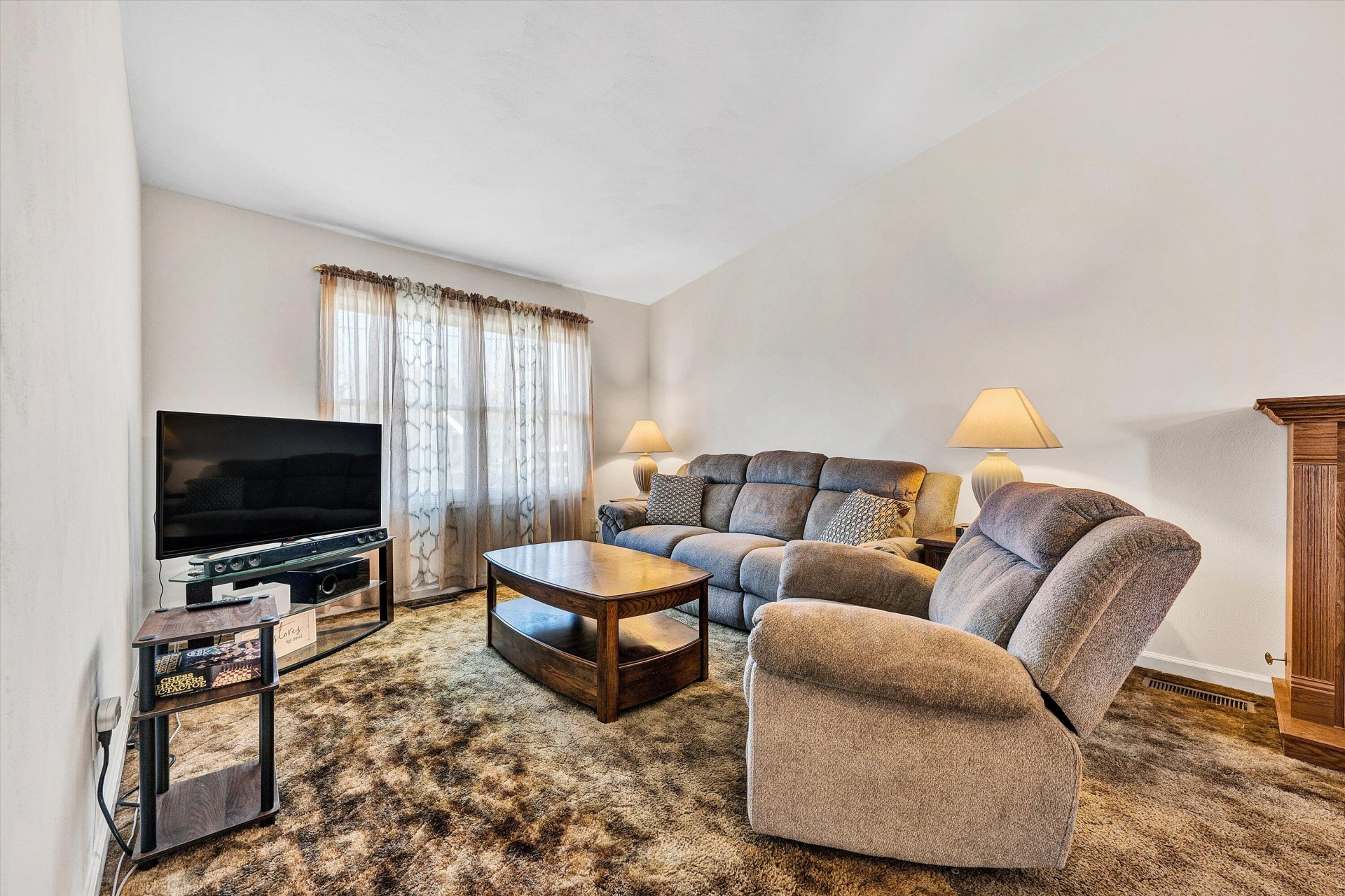 5625 Legate DR - Photo 3