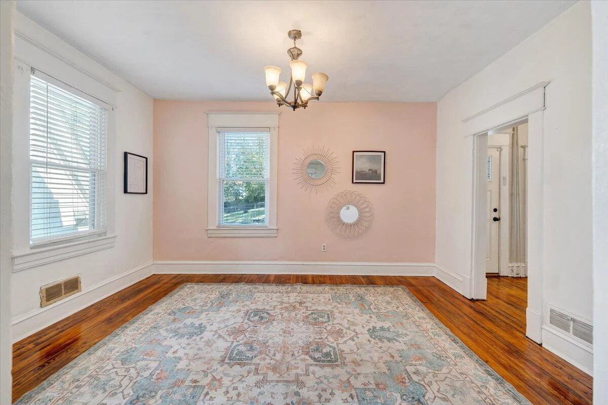 1008 5th ST SE - Photo 15