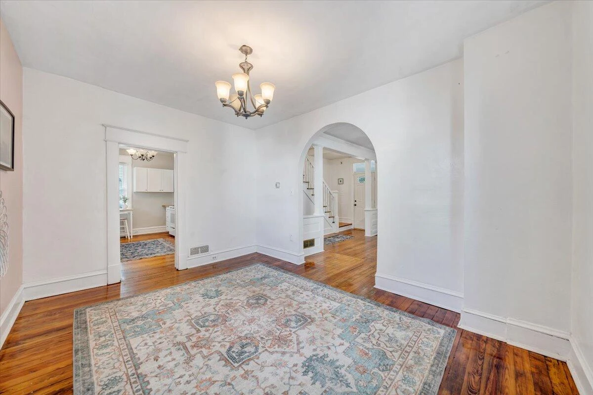 1008 5th ST SE - Photo 16