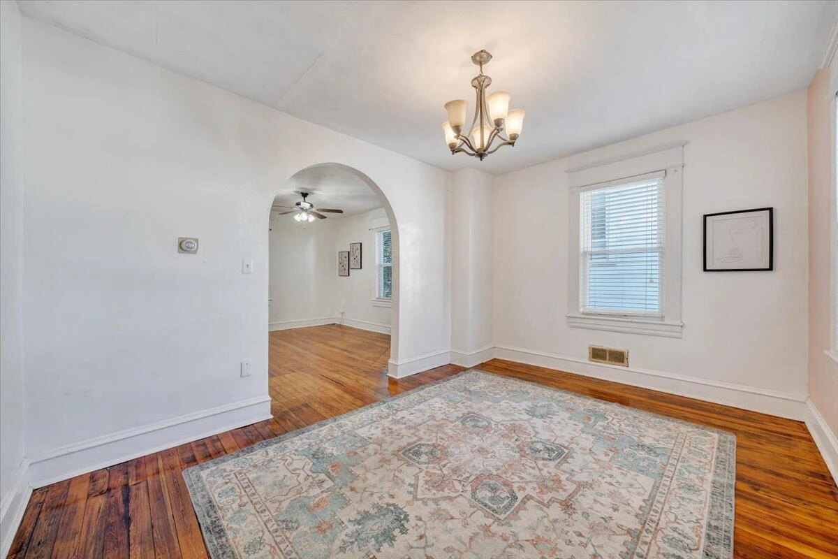 1008 5th ST SE - Photo 17