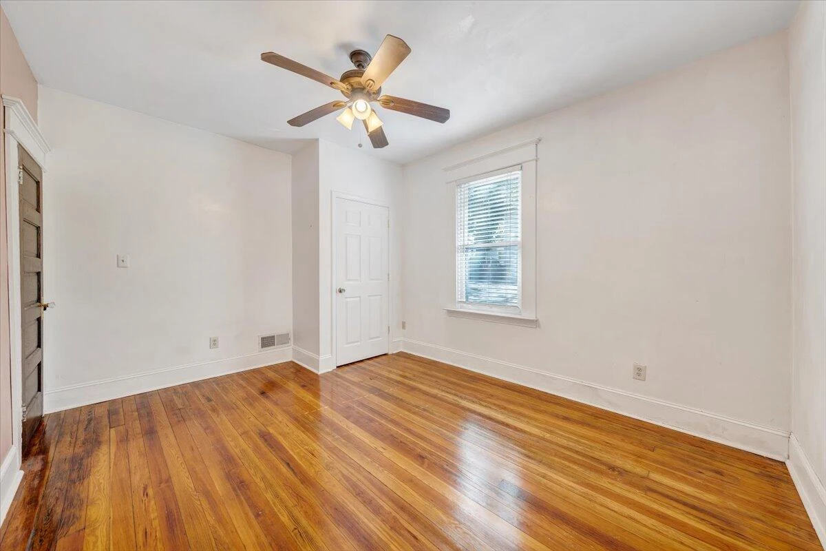 1008 5th ST SE - Photo 26