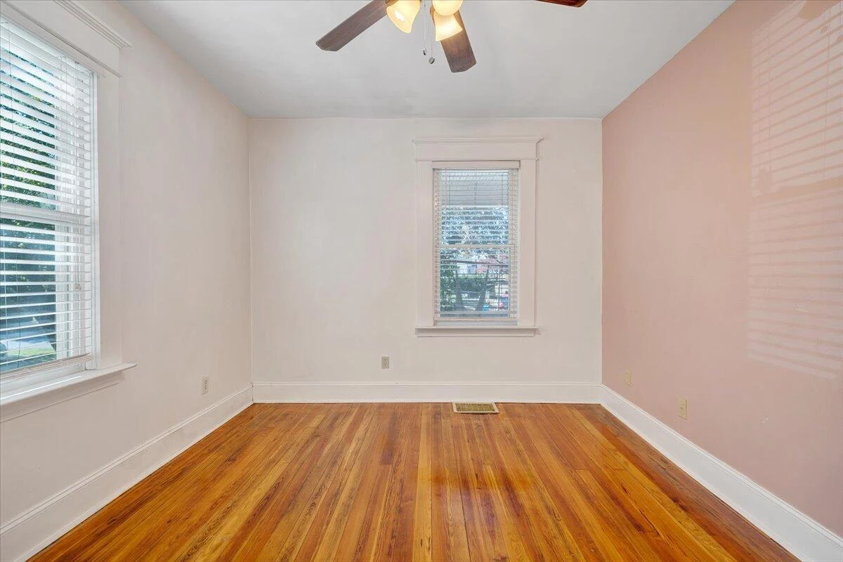 1008 5th ST SE - Photo 27