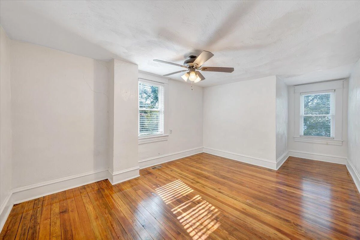 1008 5th ST SE - Photo 28