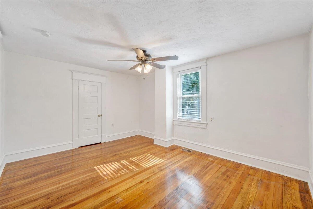 1008 5th ST SE - Photo 29