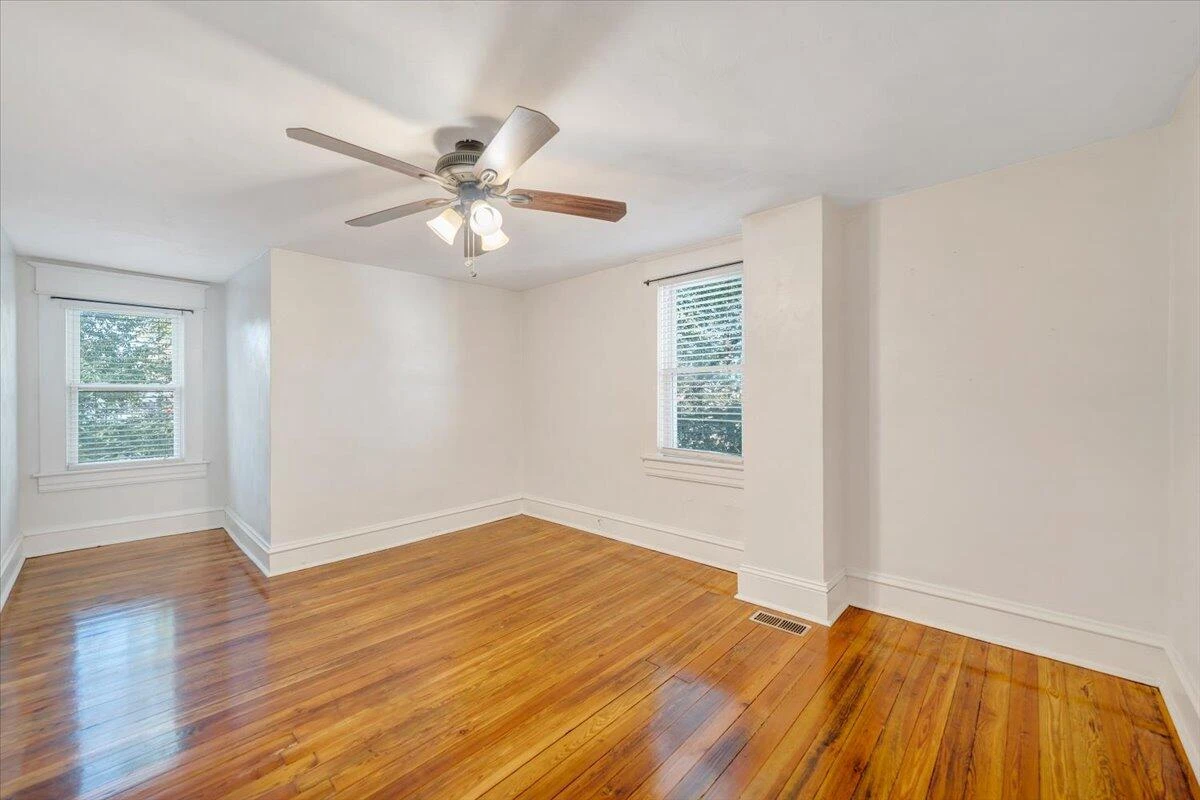 1008 5th ST SE - Photo 30