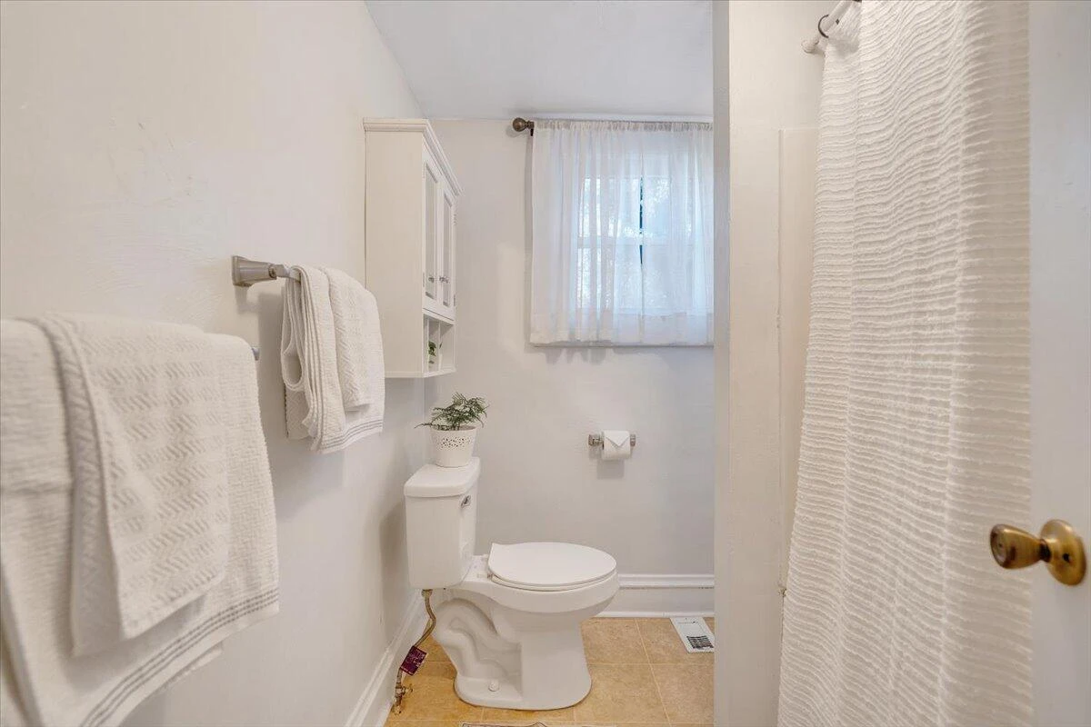 1008 5th ST SE - Photo 32