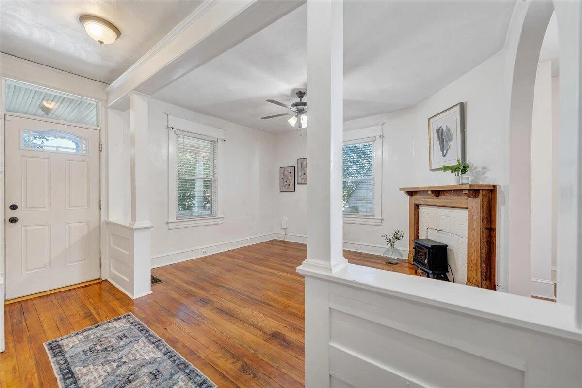 1008 5th ST SE - Photo 12