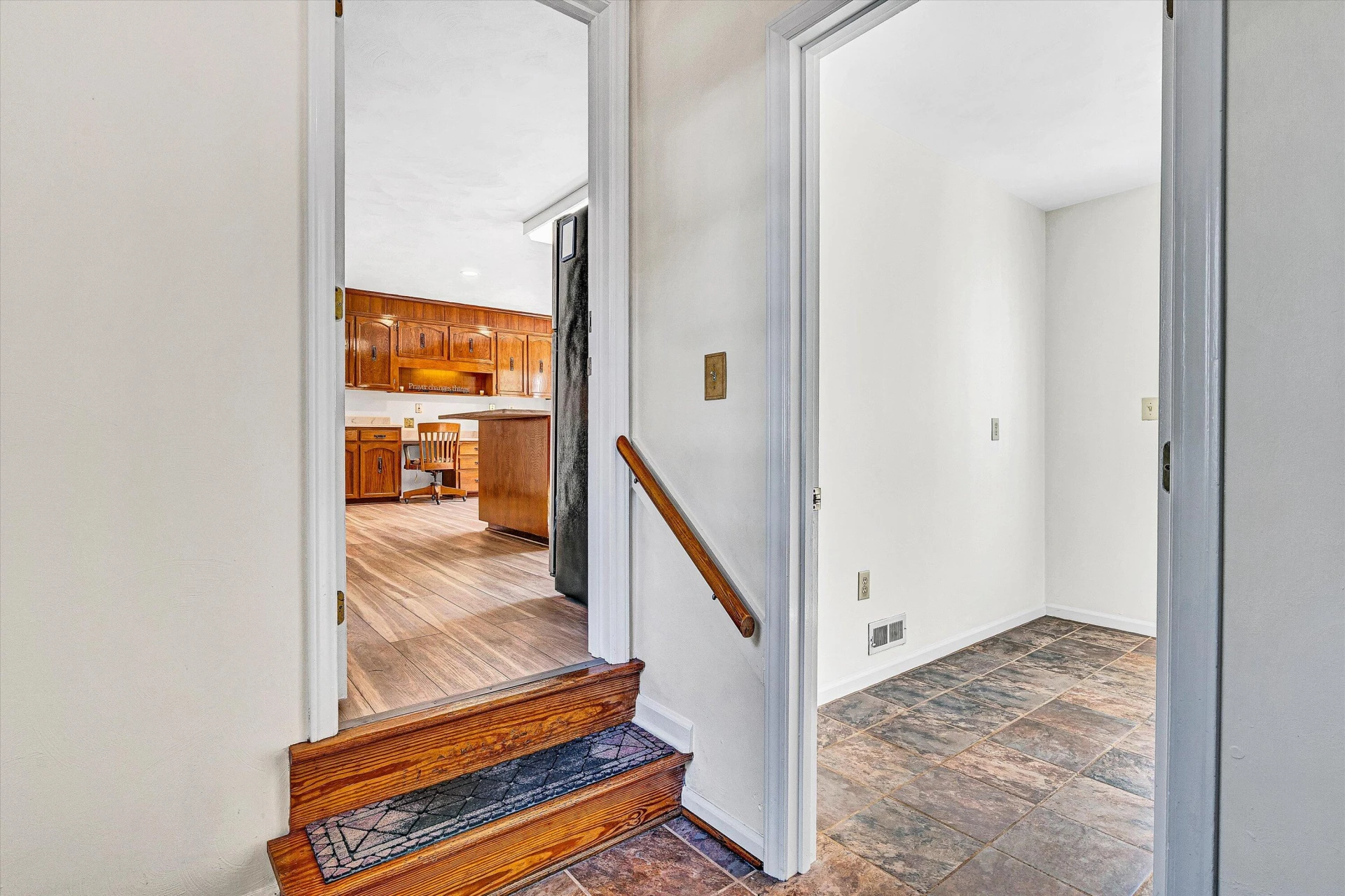 5206 Squires CT - Photo 24