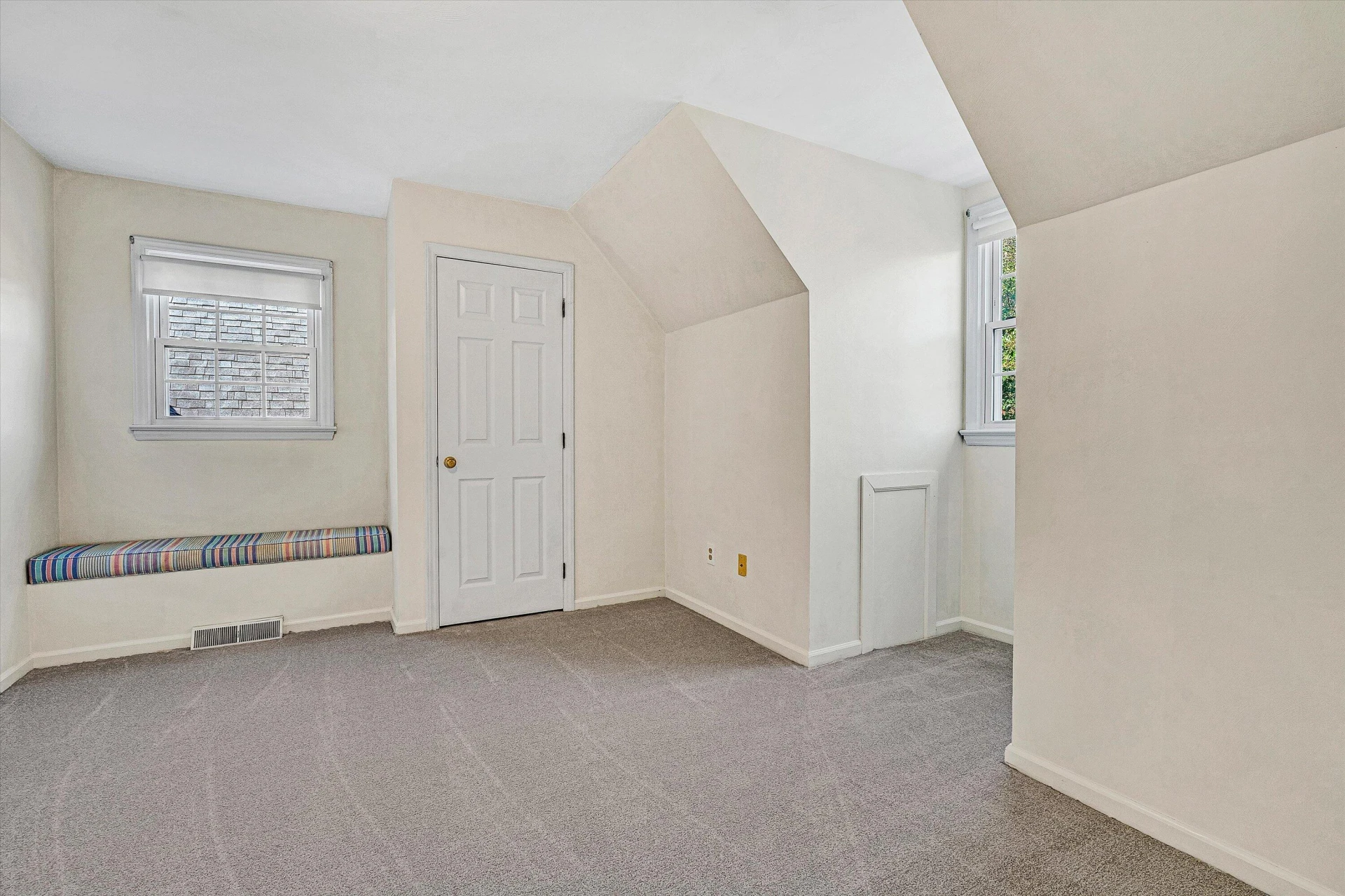 5206 Squires CT - Photo 33