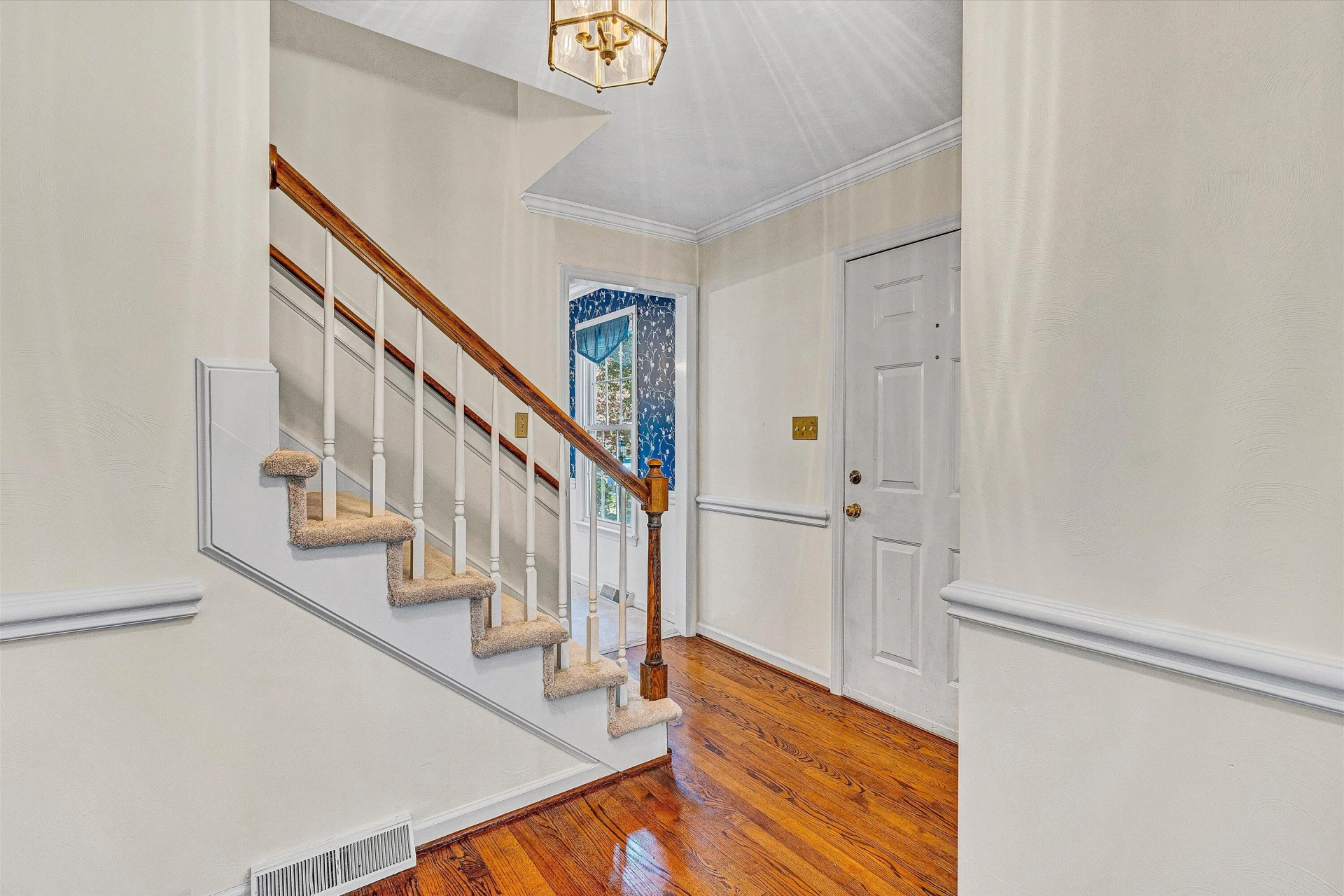 5206 Squires CT - Photo 9