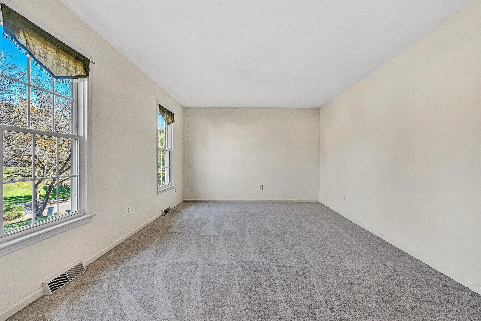 5206 Squires CT - Photo 11