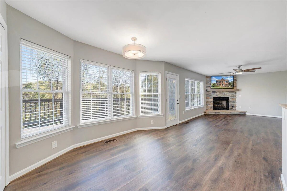 226 Bush DR - Photo 13