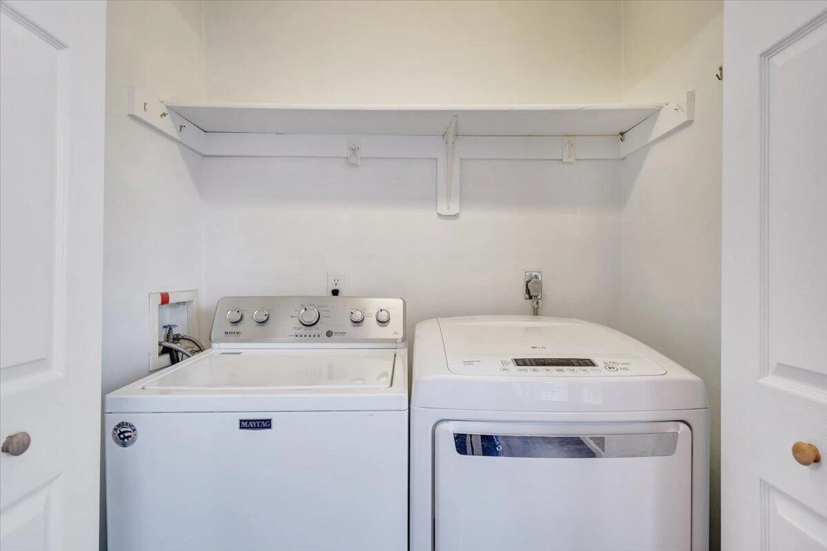 226 Bush DR - Photo 31